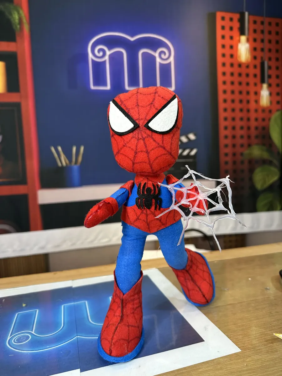 Homem-Aranha em feltro